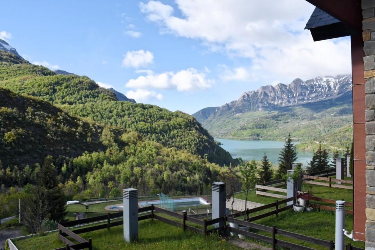 Argualas Triplex Con Piscina Пантикоса Экстерьер фото