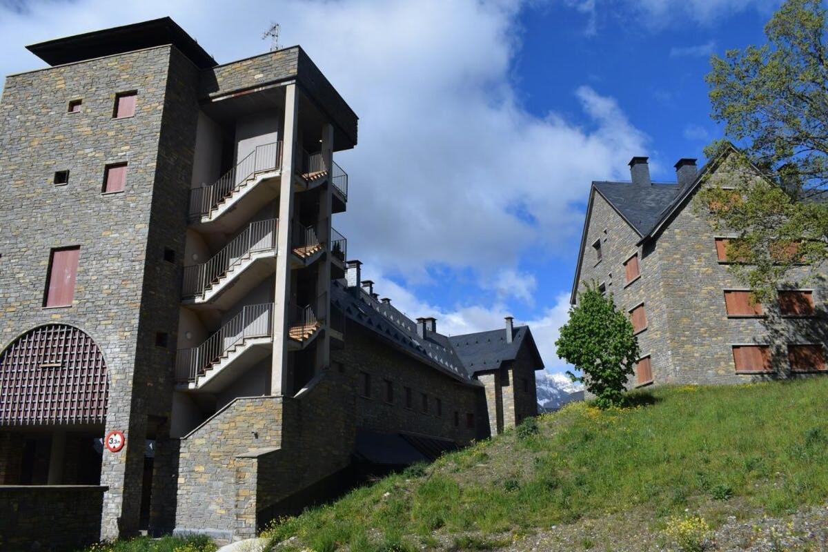Argualas Triplex Con Piscina Пантикоса Экстерьер фото