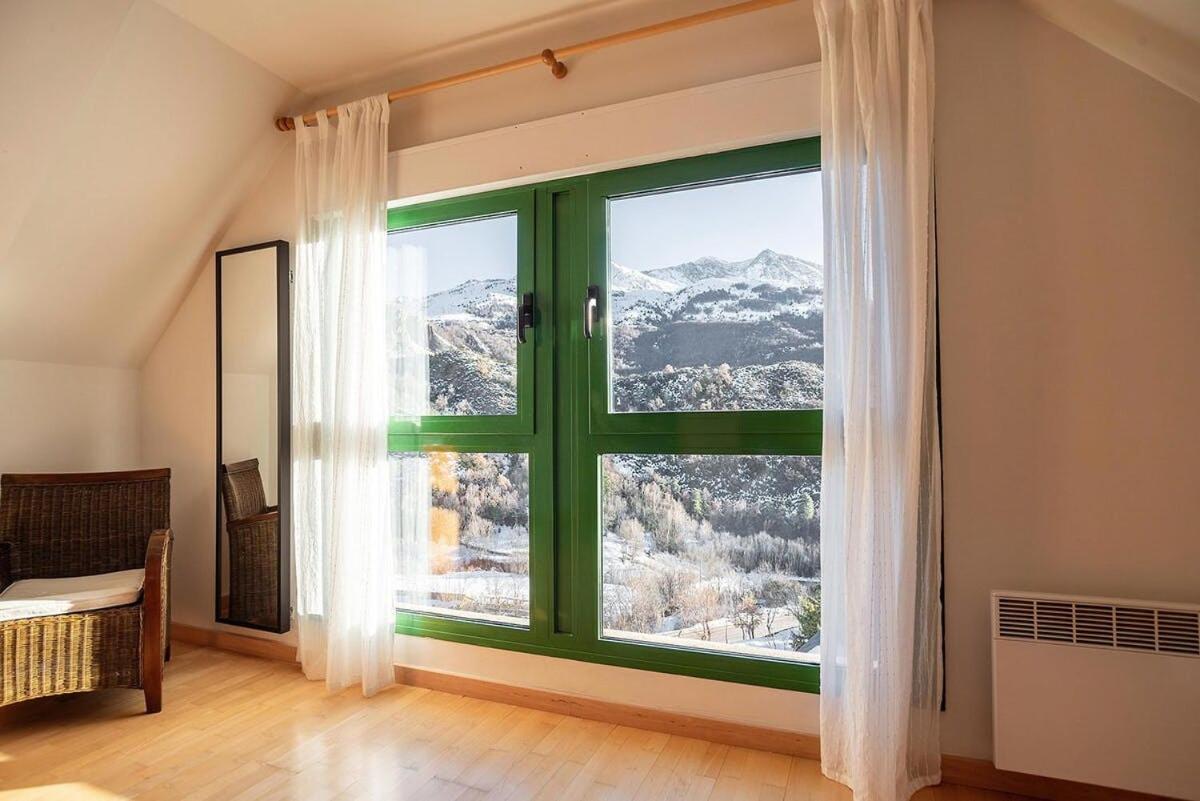 Argualas Triplex Con Piscina Пантикоса Экстерьер фото